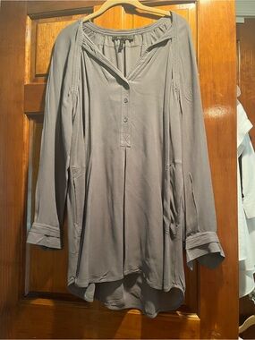 BCBGMAXAZRIA Slate grey Chiffon tunic